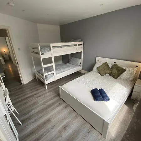 3 Bed Talbot Street Apartman Dublin