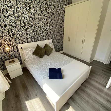 3 Bed Talbot Street Apartman Dublin